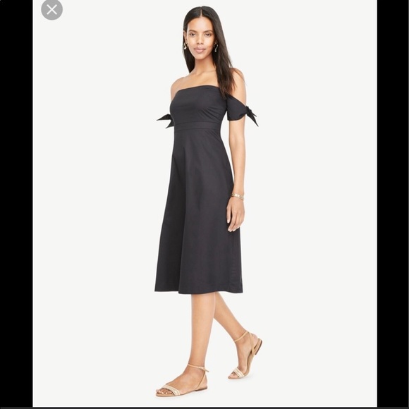 Ann Taylor Dresses & Skirts - Ann Taylor Off the Shoulder Aline Sun Dress size 6